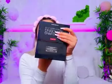 wet_dreamm22 – webcam model profile photo Image 16