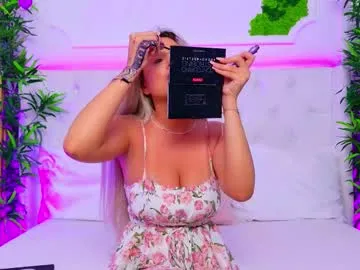 wet_dreamm22 – webcam model profile photo Image 9