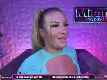 wet_dreamm22 – webcam model profile photo Image 13