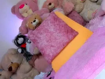 petites_perles – webcam model profile photo Image 4