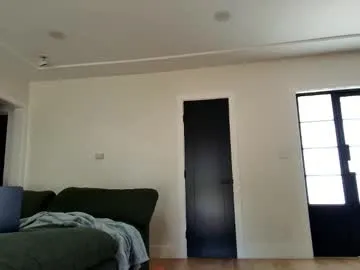 magical_mermaids – webcam model profile photo Image 11