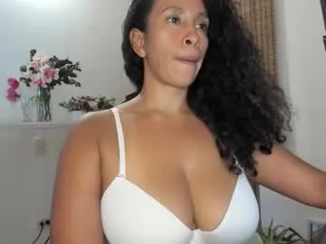 angelsofaurora – webcam model profile photo Image 2