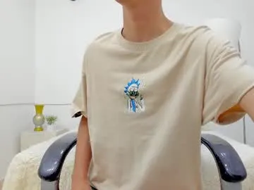 karlenegries – webcam model profile photo Image 6