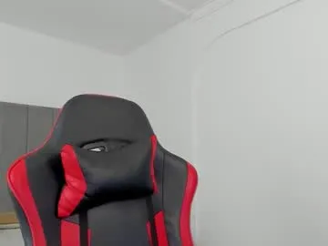 petites_perles – webcam model profile photo Image 13