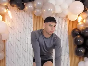 evahothead – webcam model profile photo Image 13