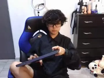 your_dolls – webcam model profile photo Image 2