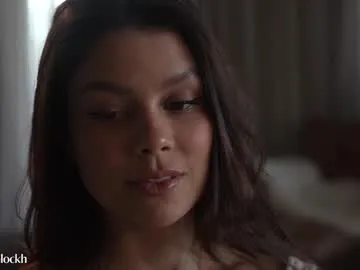 petites_perles – webcam model profile photo Image 3