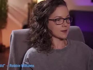 hotmilfbitch – webcam model profile photo Image 10