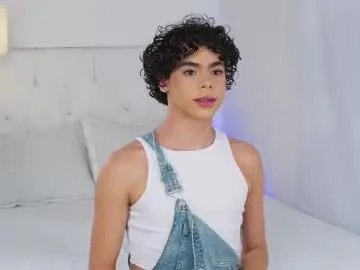 veronnika_hill – webcam model profile photo Image 14