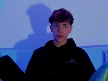 pinkncrazy – webcam model profile photo Image 3