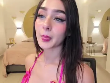 solosara8 – webcam model profile photo Image 3