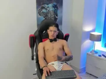 AlyssonJade – webcam model profile photo Image 7