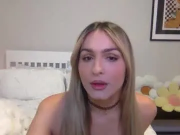 syndicete – webcam model profile photo Image 3