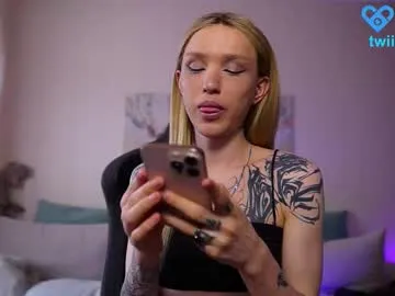 loving_ladies – webcam model profile photo Image 2