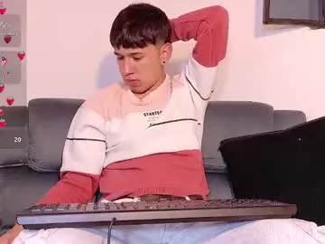 e_vvv_a – webcam model profile photo Image 10