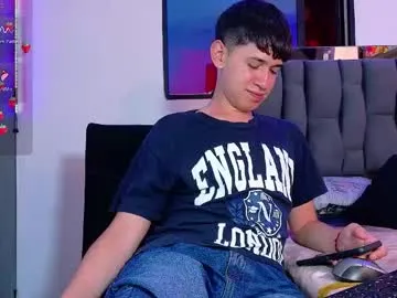 e_vvv_a – webcam model profile photo Image 12