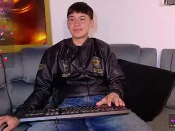 e_vvv_a – webcam model profile photo Image 4