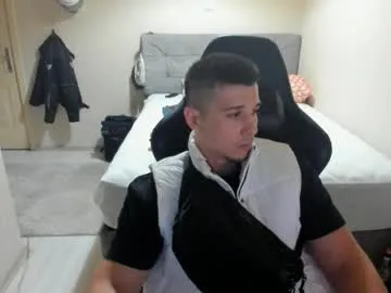 your_dolls – webcam model profile photo Image 15