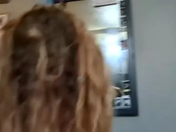 carmela_fox – webcam model profile photo Image 4