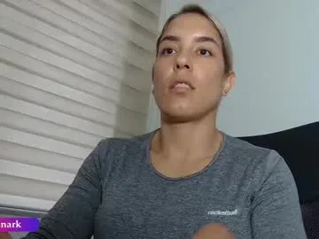 anabel054 – webcam model profile photo Image 8