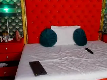 katarasimon – webcam model profile photo Image 11