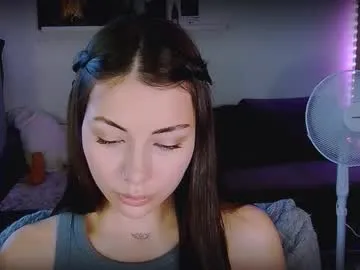 yes_mommy_zlata – webcam model profile photo Image 10