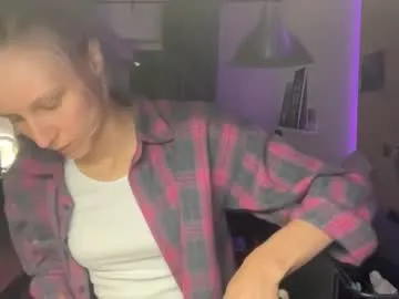 yes_mommy_zlata – webcam model profile photo Image 15