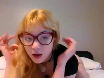 blanc_1664 – webcam model profile photo Image 3