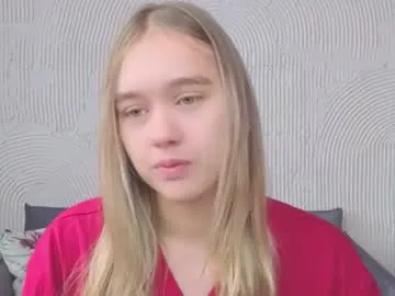 karinabrando – webcam model profile photo Image 16