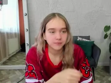 karinabrando – webcam model profile photo Image 18