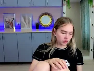 karinabrando – webcam model profile photo Image 4