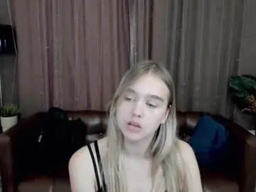 karinabrando – webcam model profile photo Image 5