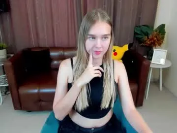 karinabrando – webcam model profile photo Image 9