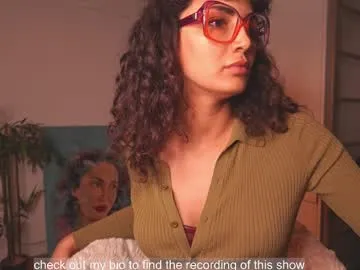 your_dolls – webcam model profile photo Image 3