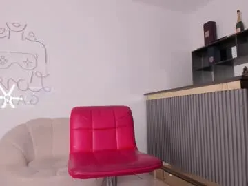 petites_perles – webcam model profile photo Image 11