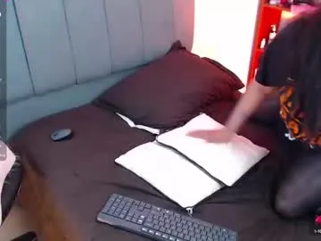 camilalovers01 – webcam model profile photo Image 11