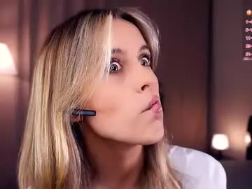 cinacandy – webcam model profile photo Image 5