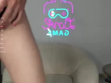 aluntick – webcam model profile photo Image 8