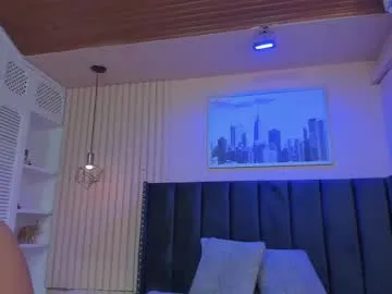 scarlettandtom – webcam model profile photo Image 9