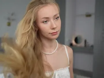 pussy_kat1985 – webcam model profile photo Image 11