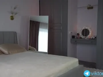 pussy_kat1985 – webcam model profile photo Image 4