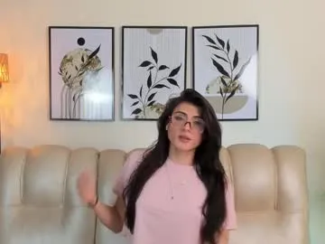 alice_tucci – webcam model profile photo Image 10