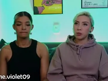 katarasimon – webcam model profile photo Image 2