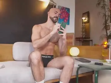 truuuly_yours – webcam model profile photo Image 10