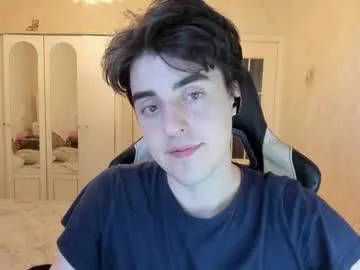 petites_perles – webcam model profile photo Image 17