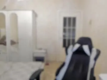 petites_perles – webcam model profile photo Image 7