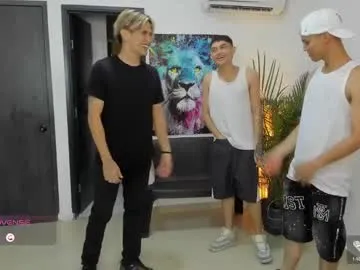 petites_perles – webcam model profile photo Image 16