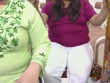 sweetyoops – webcam model profile photo Image 17