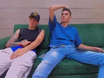 redhead_shark – webcam model profile photo Image 9