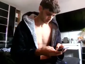 liam_ruiz_ – webcam model profile photo Image 9